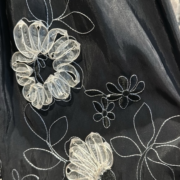 Dressbarn Collection Black & White Vintage Midi Floral Dress - Picture 8 of 8